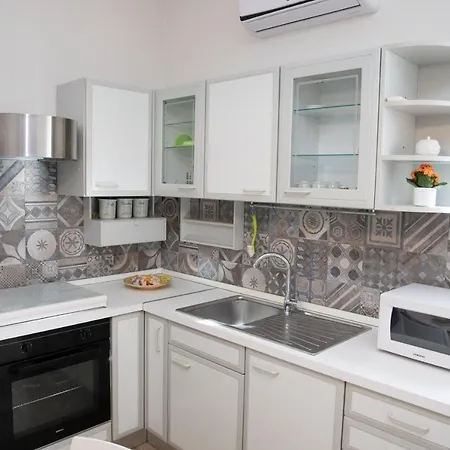 Sofia דירה מרינה די רגוזה